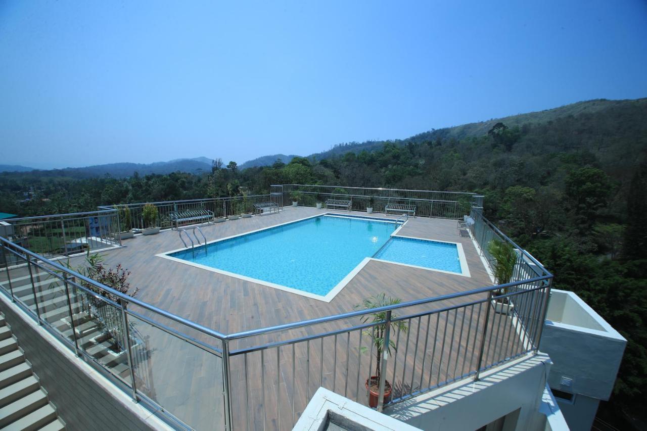 Sterling Thekkady Hotel Luaran gambar