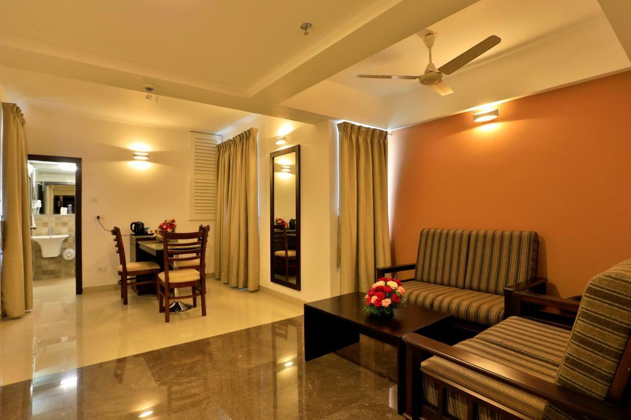 Sterling Thekkady Hotel Luaran gambar