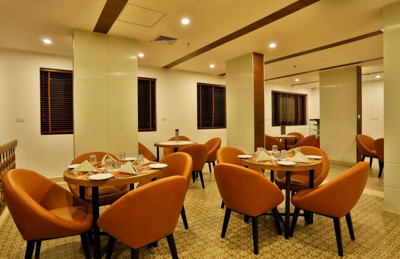 Sterling Thekkady Hotel Luaran gambar