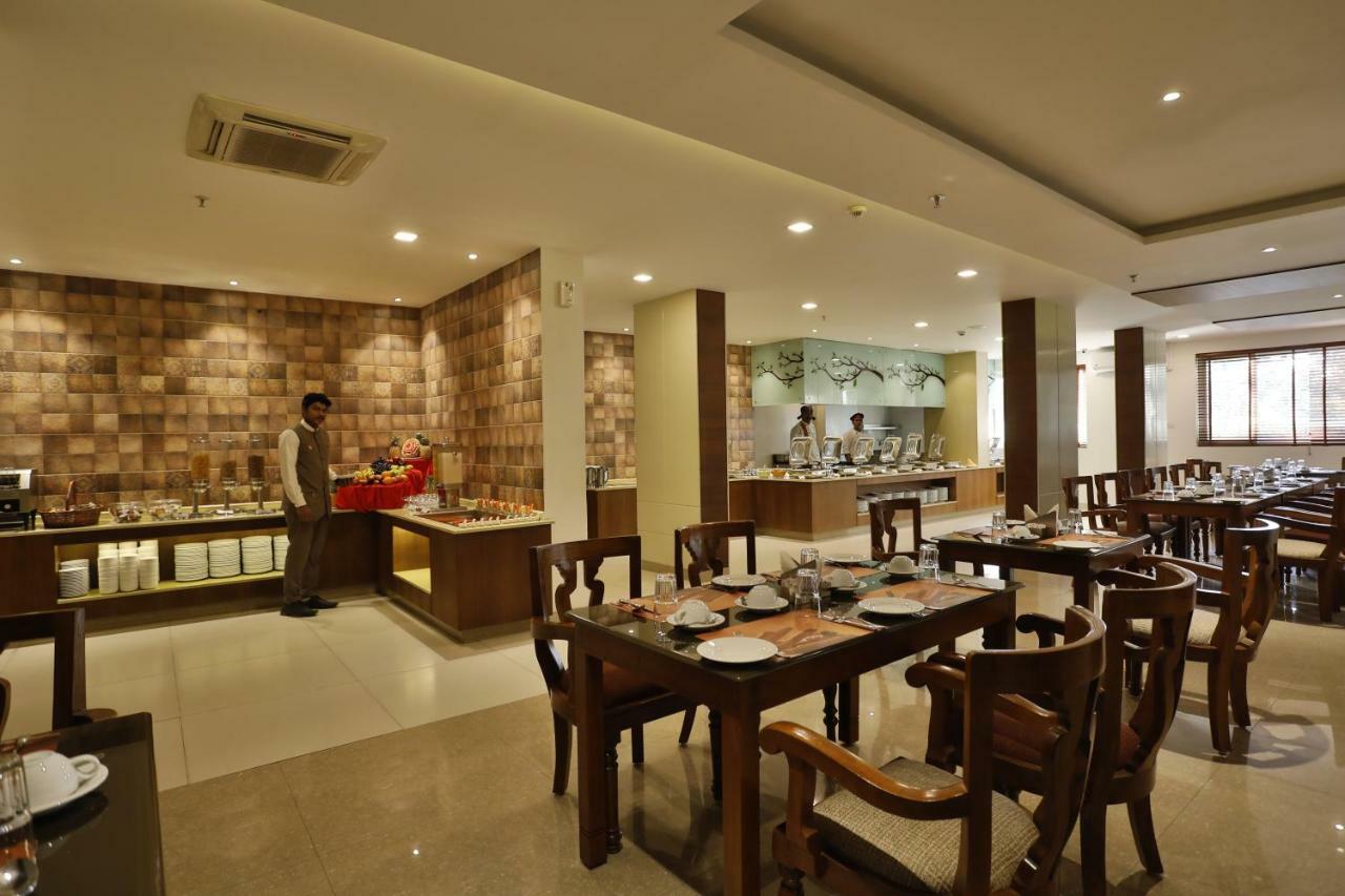 Sterling Thekkady Hotel Luaran gambar