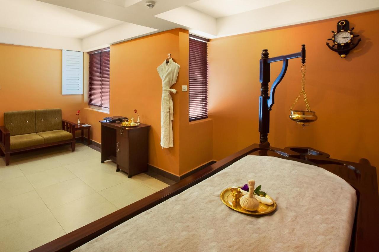 Sterling Thekkady Hotel Luaran gambar
