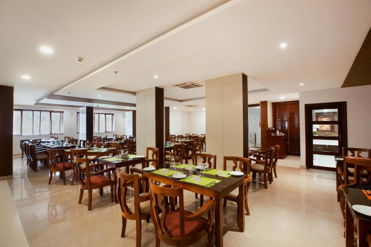 Sterling Thekkady Hotel Luaran gambar