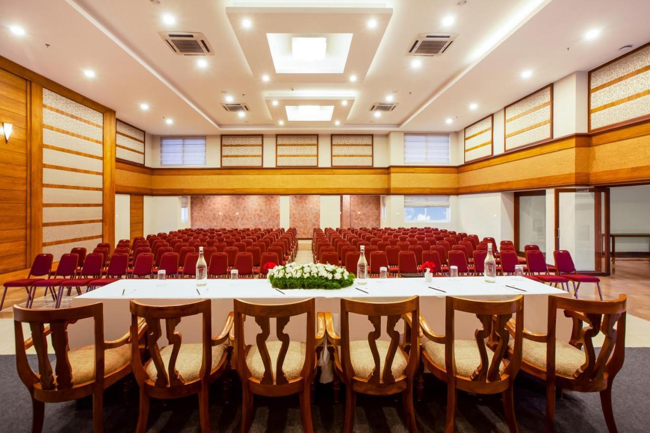 Sterling Thekkady Hotel Luaran gambar